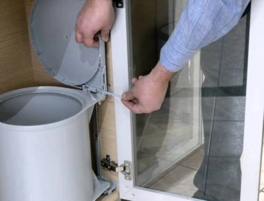 Γιατί πρέπει να βάζεις πάντα λίγο βαμβάκι στα σκουπίδια σου;